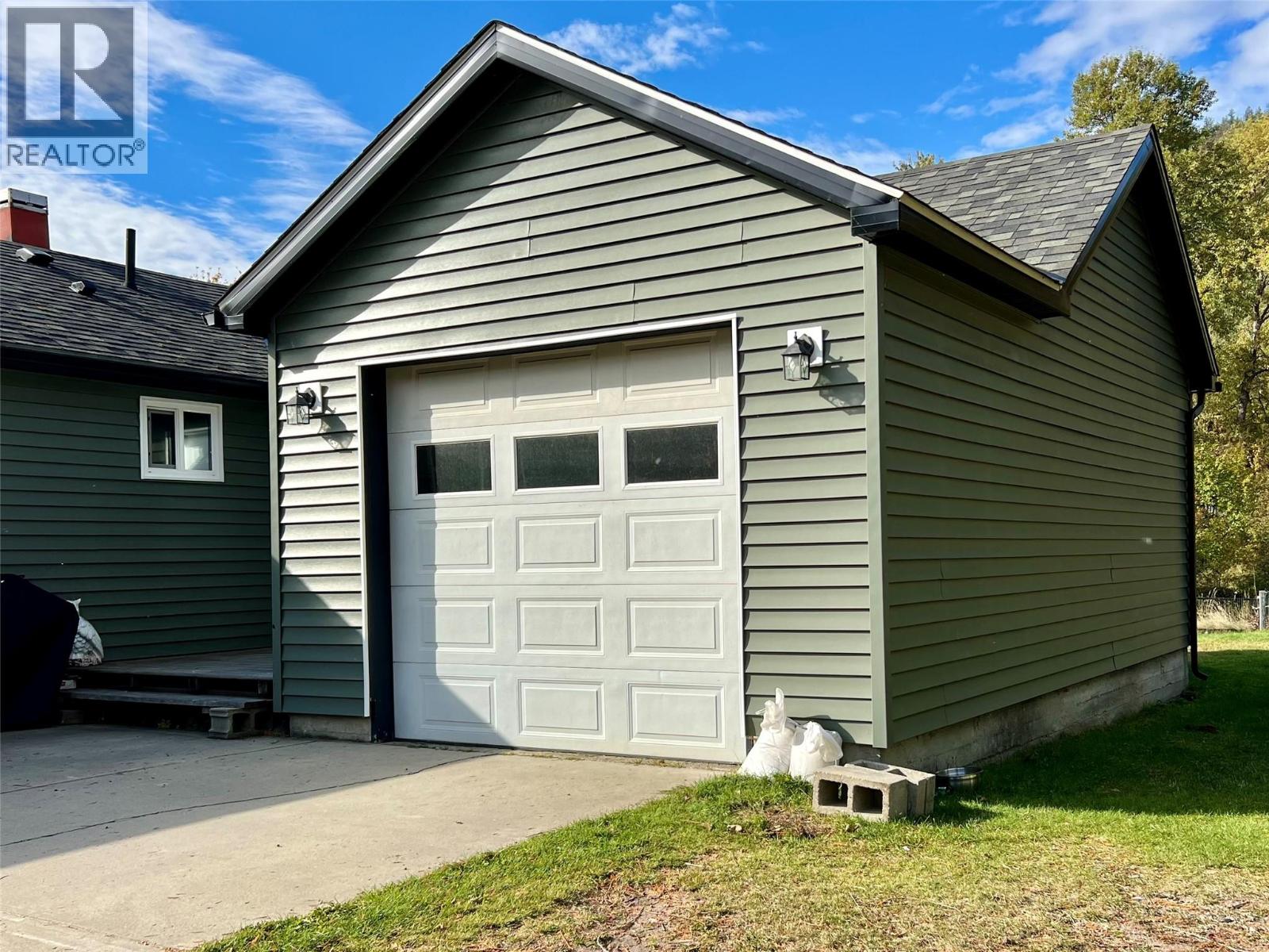 515 Main Street, Slocan, British Columbia  V0G 2C0 - Photo 30 - 10373988