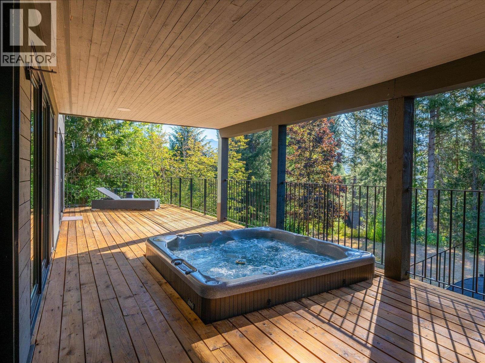 8476 Matterhorn Drive, Whistler, British Columbia  V8E 0G1 - Photo 22 - R3033207