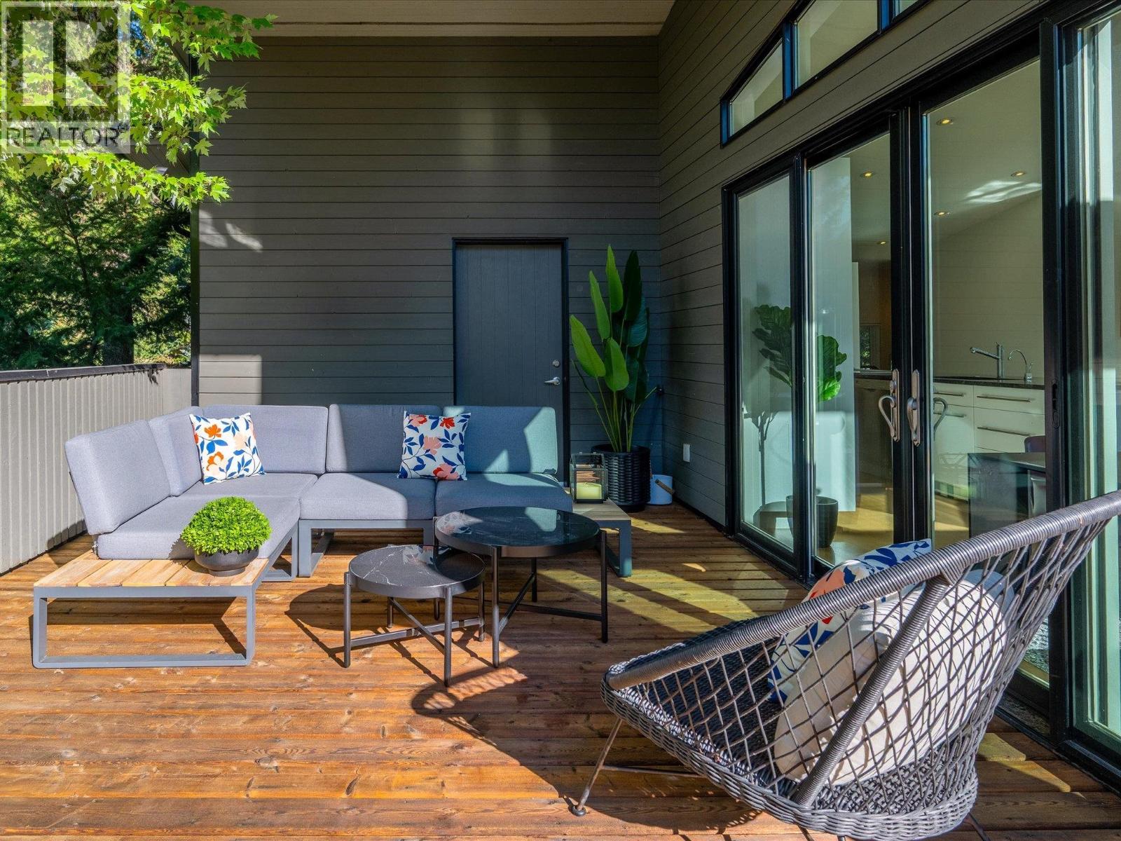 8476 Matterhorn Drive, Whistler, British Columbia  V8E 0G1 - Photo 13 - R3033207