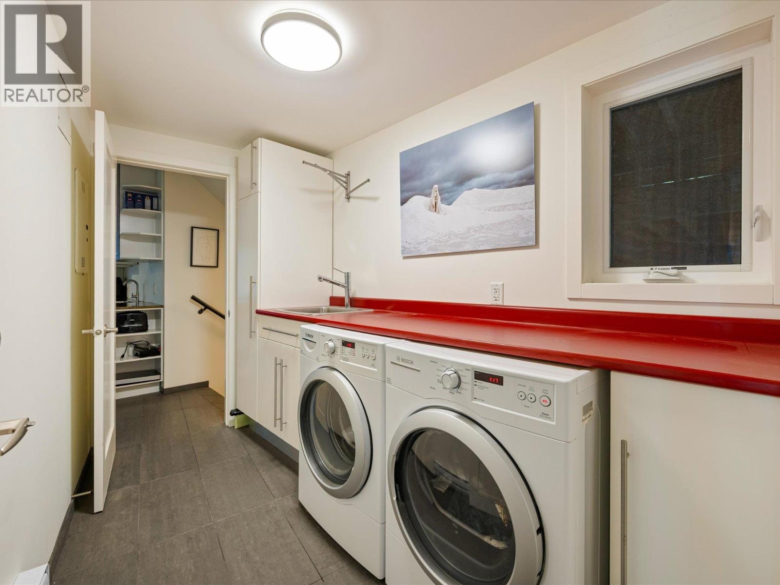 8476 Matterhorn Drive, Whistler, British Columbia  V8E 0G1 - Photo 32 - R3033207