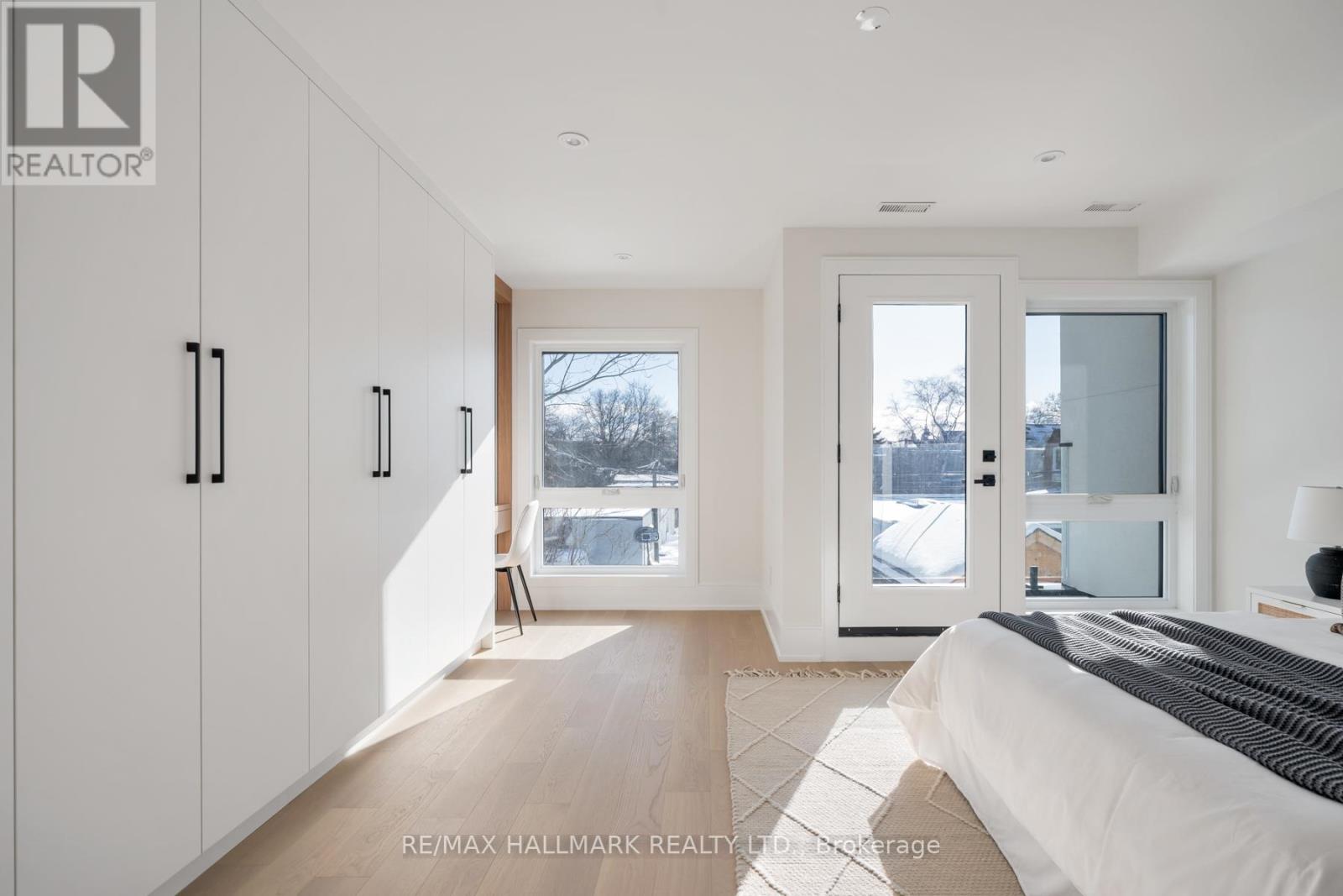 15 Cruikshank Avenue, Toronto, Ontario  M4K 1S6 - Photo 21 - E12733346