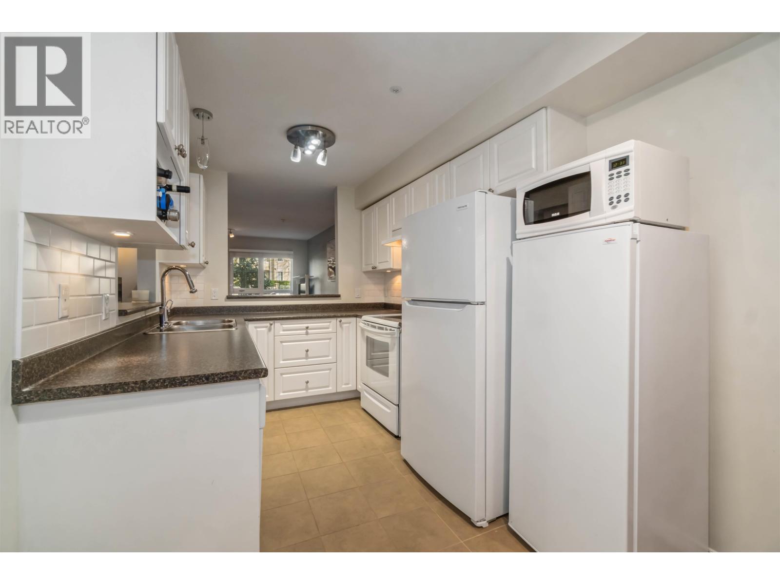 132 2980 Princess Crescent, Coquitlam, British Columbia  V3B 7R4 - Photo 11 - R3083887