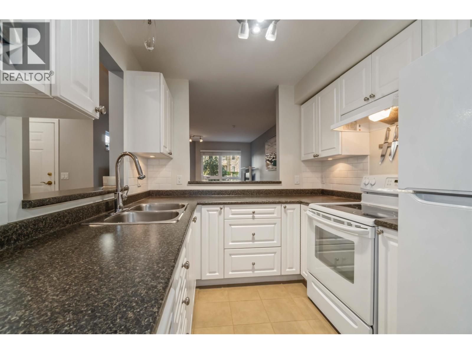 132 2980 Princess Crescent, Coquitlam, British Columbia  V3B 7R4 - Photo 8 - R3083887