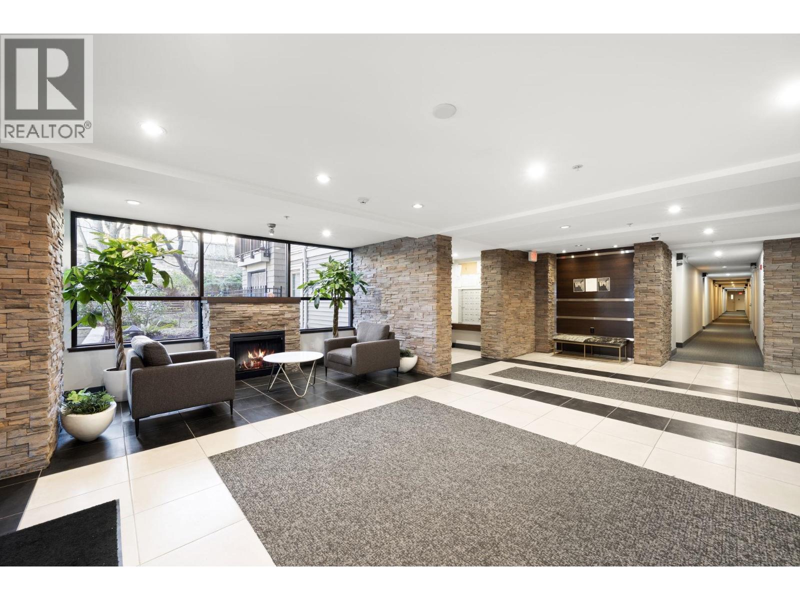 322 2088 Beta Avenue, Burnaby, British Columbia  V5C 0C8 - Photo 3 - R3083918