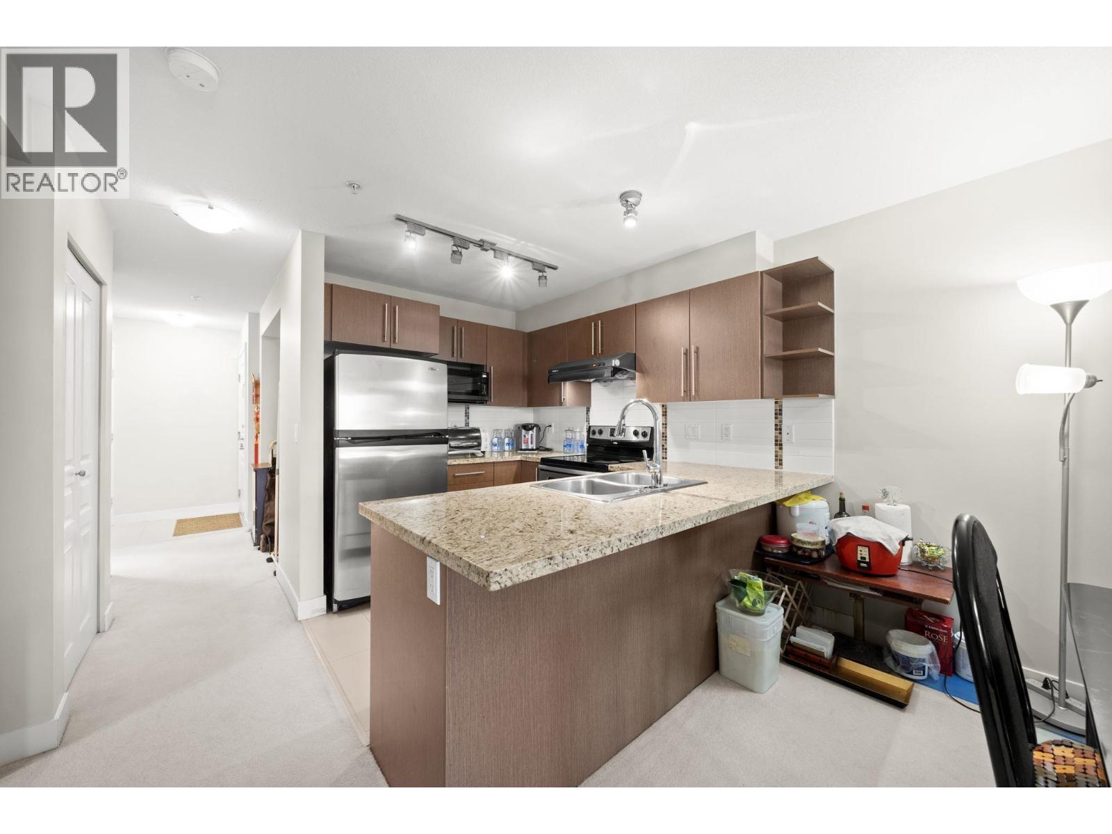 322 2088 Beta Avenue, Burnaby, British Columbia  V5C 0C8 - Photo 7 - R3083918