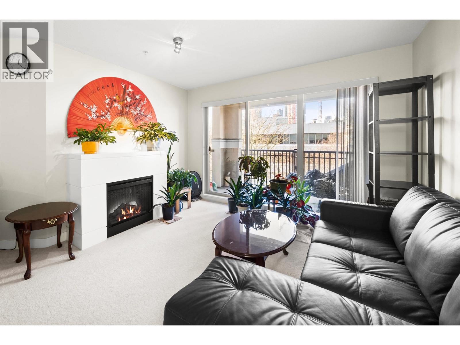 322 2088 Beta Avenue, Burnaby, British Columbia  V5C 0C8 - Photo 9 - R3083918