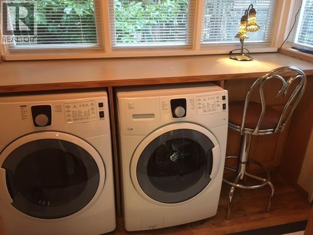 516 Webster Avenue, Coquitlam, British Columbia  V3J 2H6 - Photo 10 - R3083873