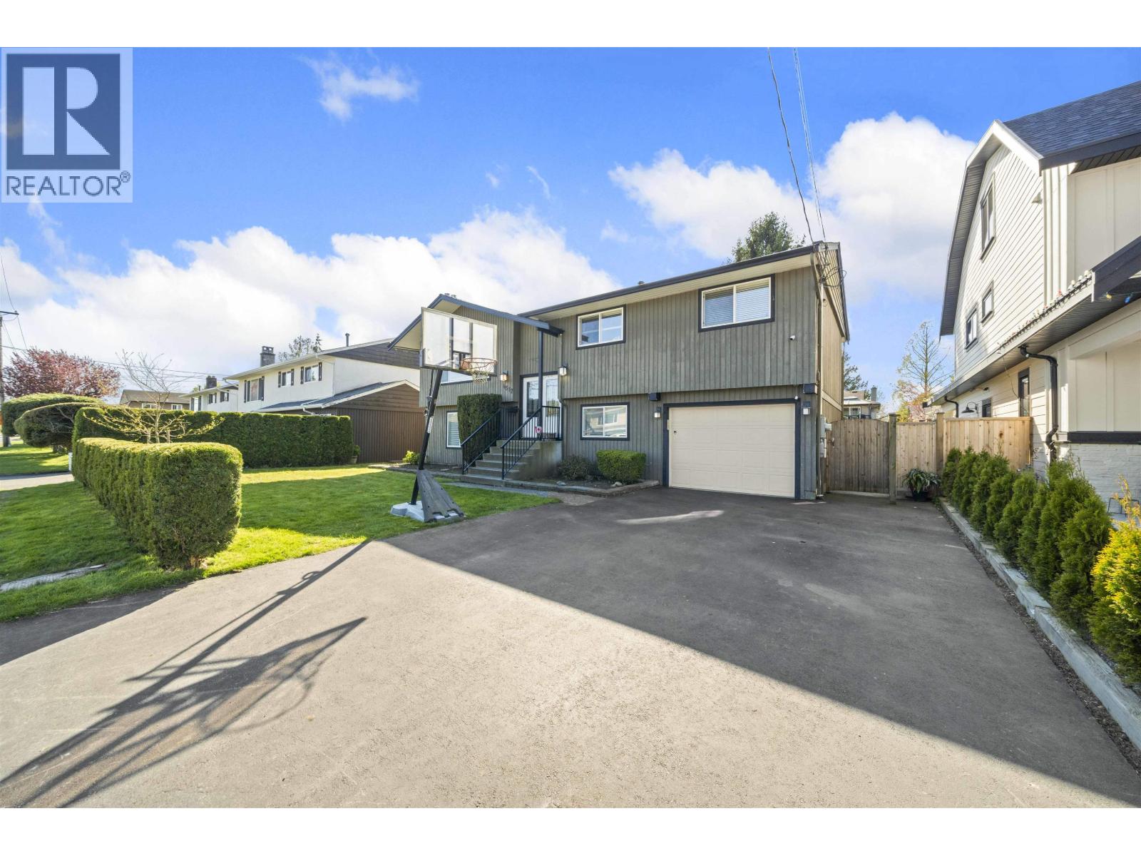 4517 46a Street, Ladner, British Columbia  V4K 2M5 - Photo 2 - R3083890