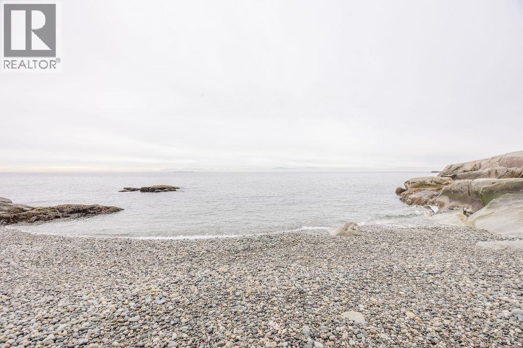 1537 Mccullough Road, Sechelt, British Columbia  V7Z 0A5 - Photo 36 - R3083899