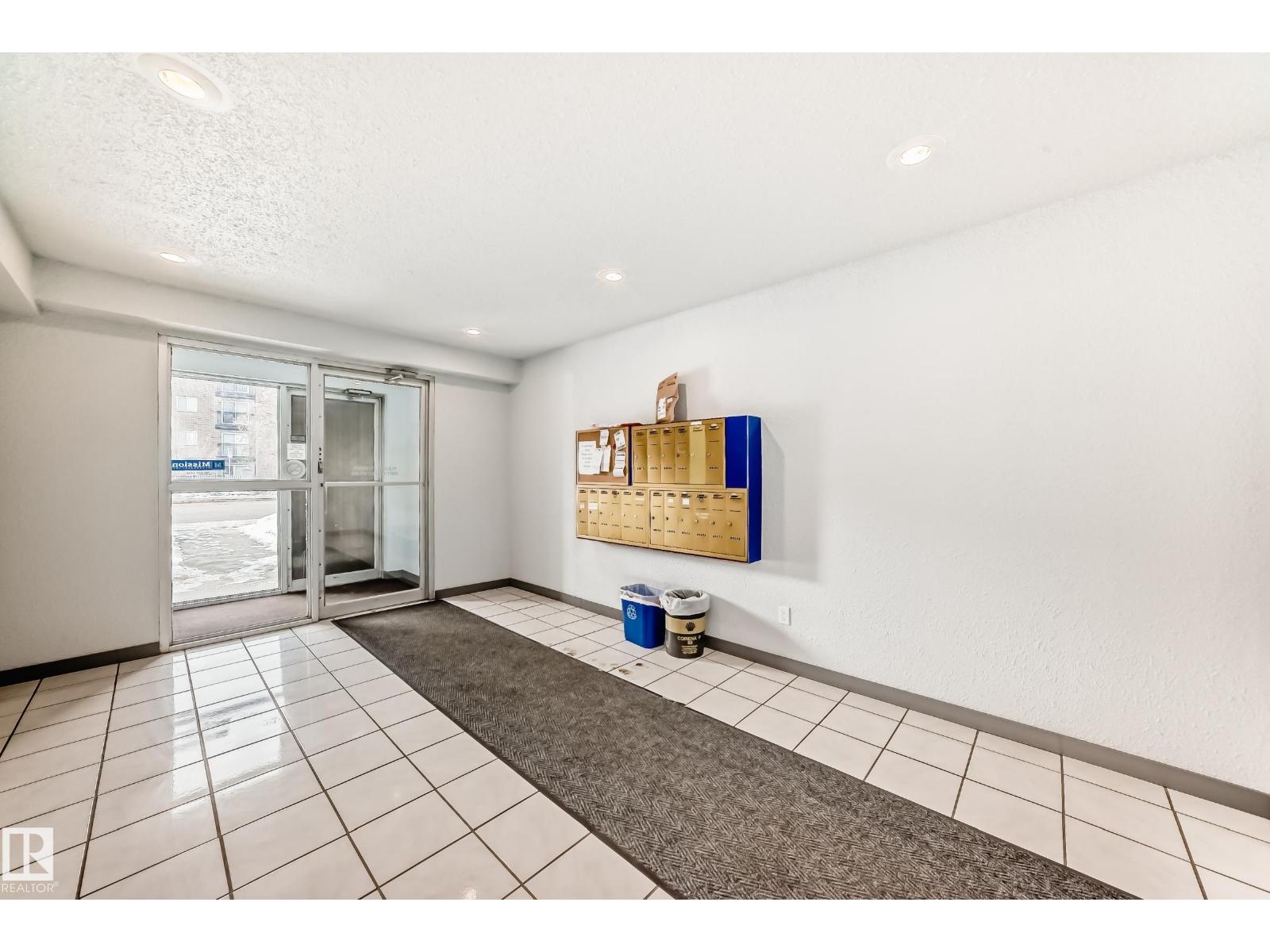 #305 10615 156 St Nw, Edmonton, Alberta  T5P 2S2 - Photo 28 - E4471228