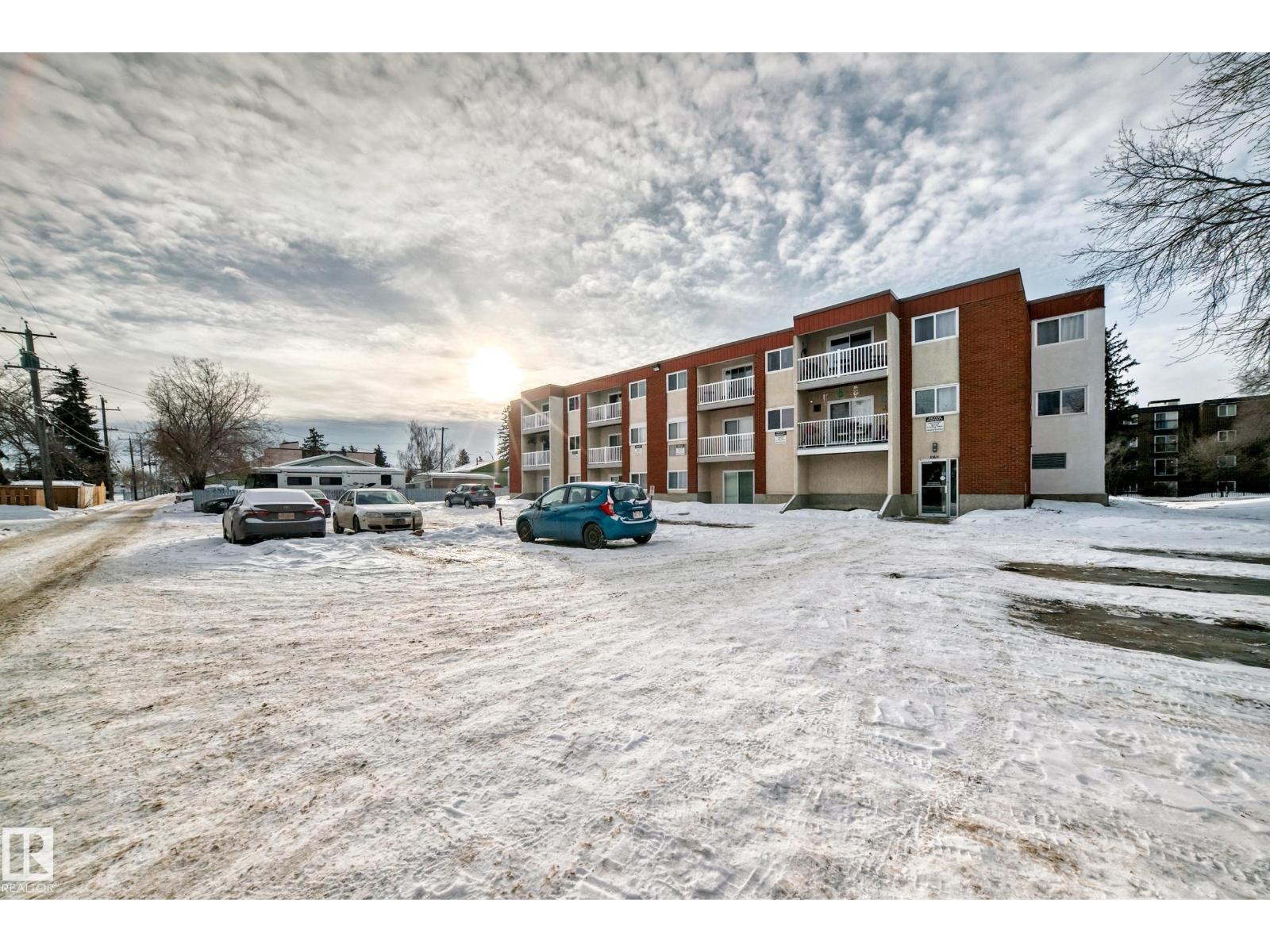 #305 10615 156 St Nw, Edmonton, Alberta  T5P 2S2 - Photo 31 - E4471228