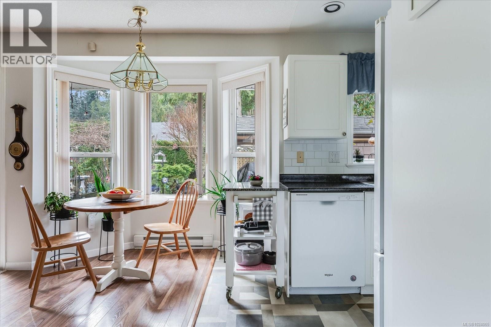 11 820 Chestnut St, Qualicum Beach, British Columbia  V9K 2M6 - Photo 8 - 1024065