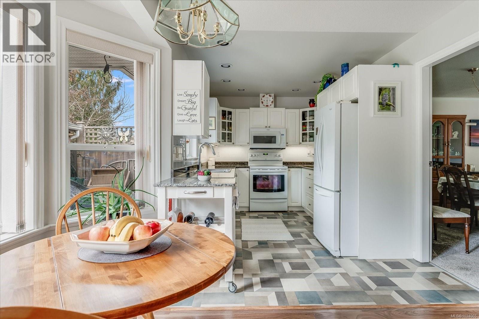 11 820 Chestnut St, Qualicum Beach, British Columbia  V9K 2M6 - Photo 9 - 1024065