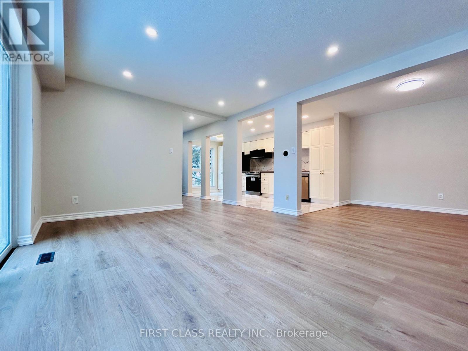 32 Scenic Mill Way, Toronto, Ontario  M2L 1S5 - Photo 11 - C12734150