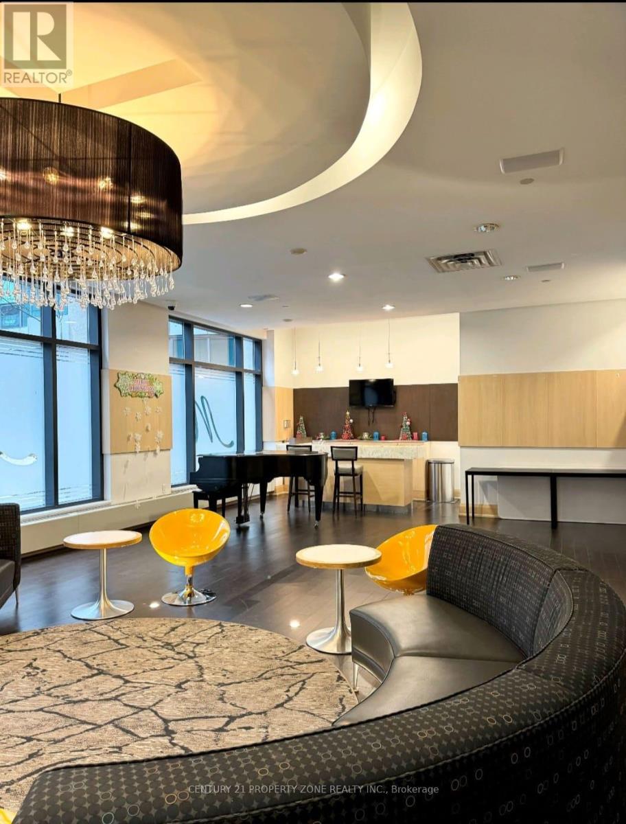 535 - 600 Fleet Street, Toronto, Ontario  M5V 1B7 - Photo 2 - C12734152