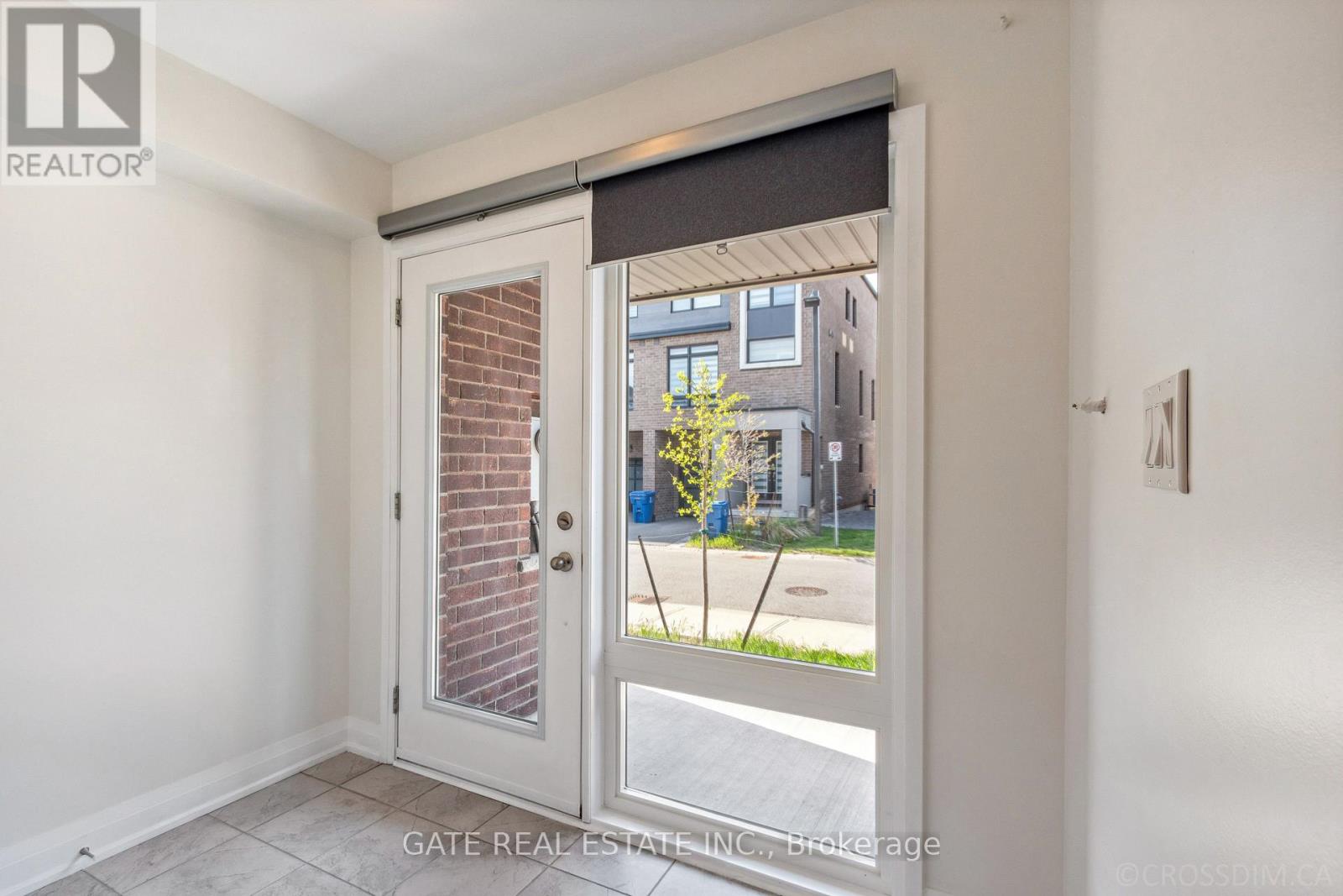 27 Moneypenny Place, Vaughan, Ontario  L4J 0K9 - Photo 4 - N12734126