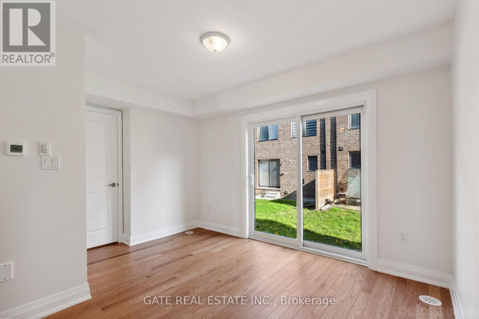 27 Moneypenny Place, Vaughan, Ontario  L4J 0K9 - Photo 8 - N12734126