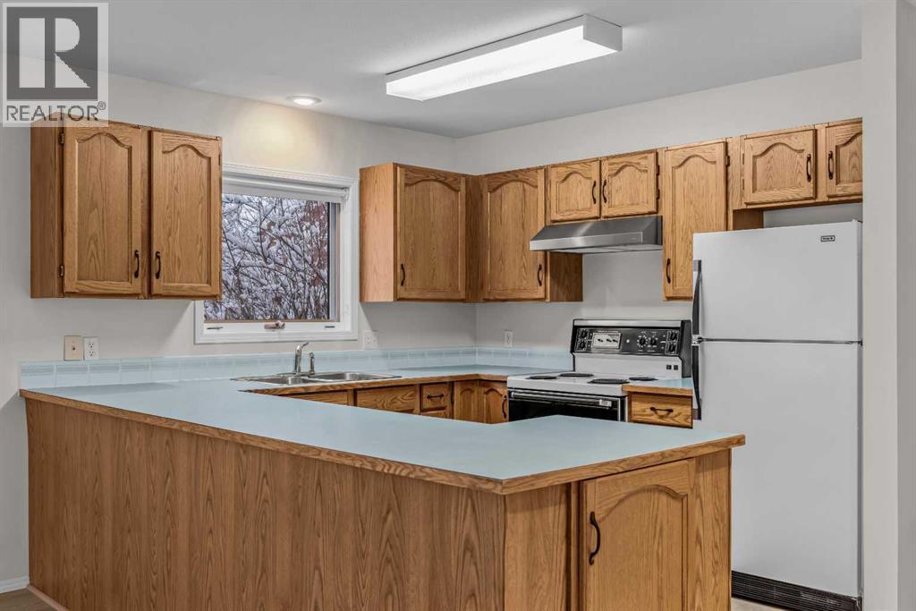 3, 717 7th Street E, Canmore, Alberta  T1W 2C3 - Photo 6 - A2275844