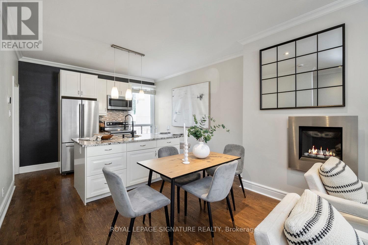 215 Yarmouth Road, Toronto, Ontario  M6G 1X5 - Photo 11 - W12734134