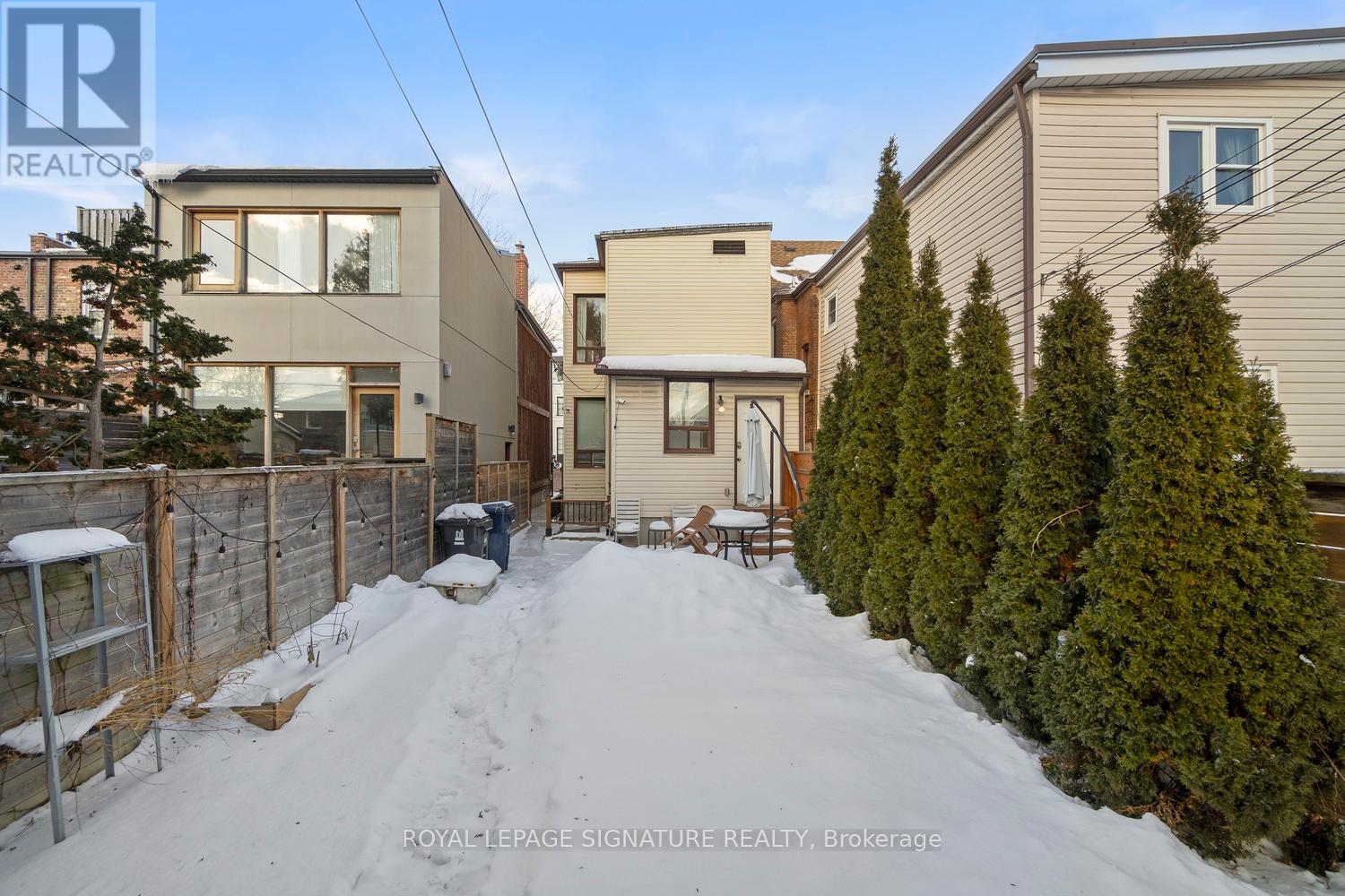 215 Yarmouth Road, Toronto, Ontario  M6G 1X5 - Photo 46 - W12734134