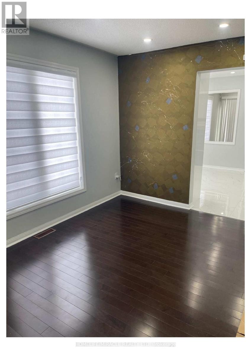 55 Secord Crescent, Brampton, Ontario  L6X 4Y8 - Photo 6 - W12734148