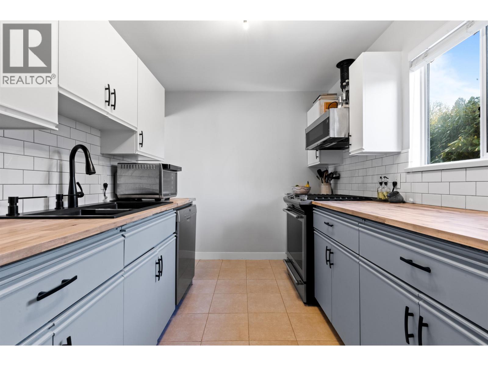 3 2301 St. Johns Street, Port Moody, British Columbia  V3H 4M1 - Photo 12 - R3083749