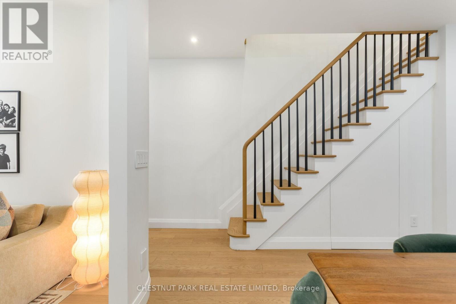 232 Ashworth Avenue, Toronto, Ontario  M6G 2A7 - Photo 23 - C12733360