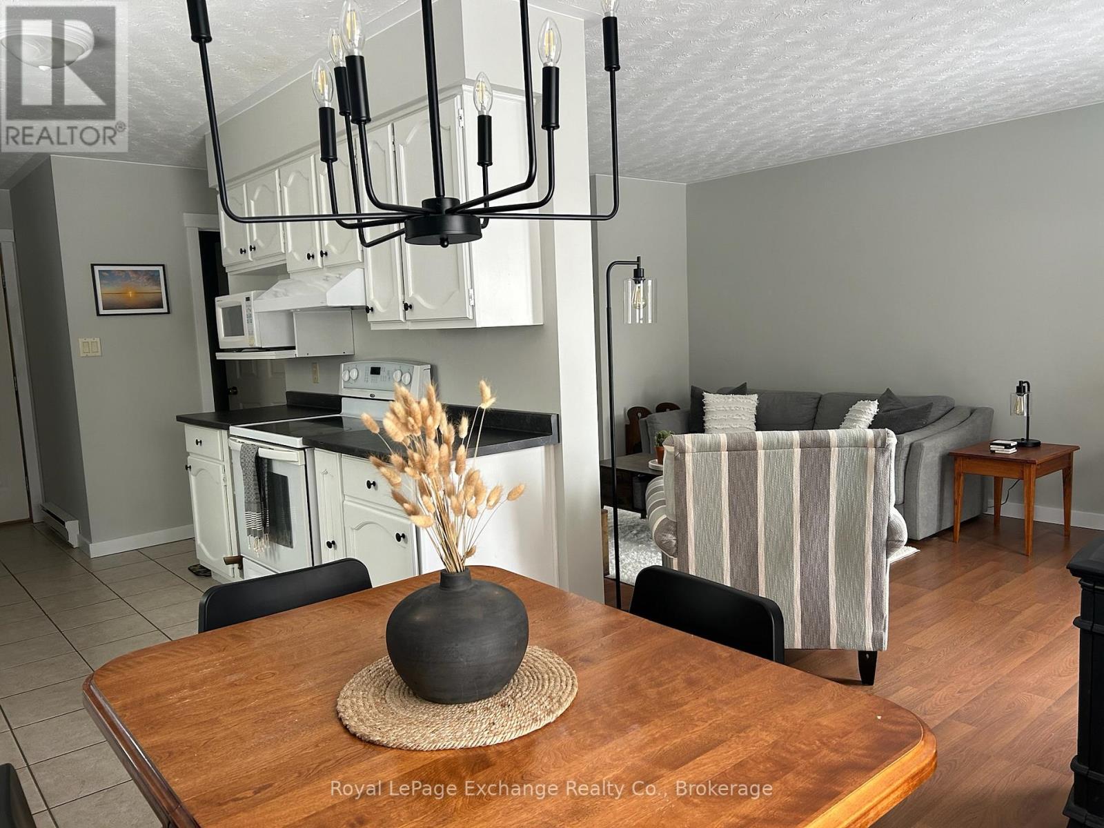 792 Mackendrick Drive N, Kincardine, Ontario  N2Z 3A5 - Photo 22 - X12734178