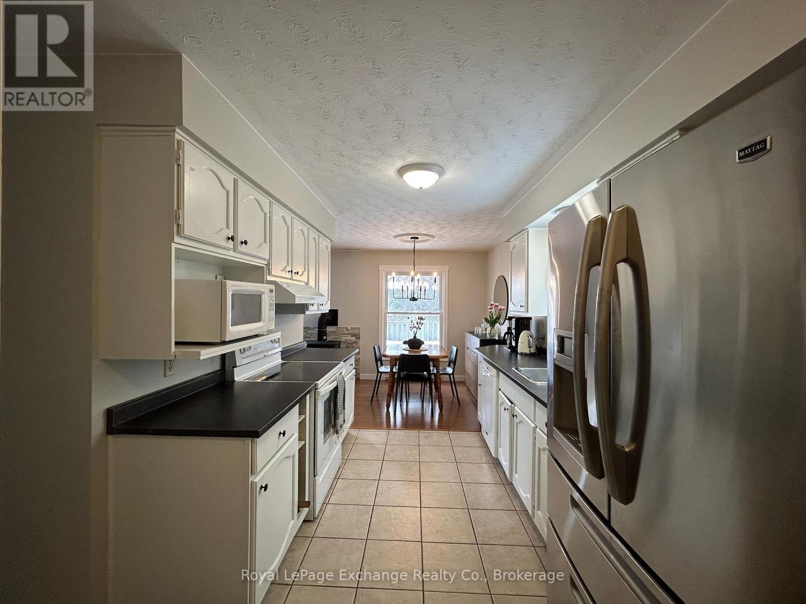 792 Mackendrick Drive N, Kincardine, Ontario  N2Z 3A5 - Photo 27 - X12734178