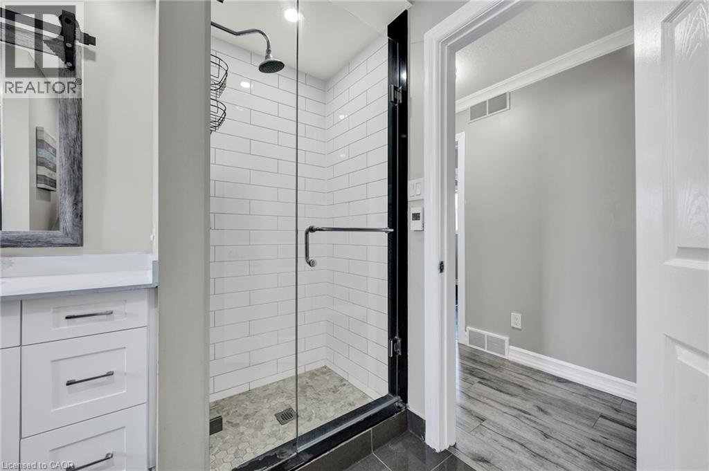 299 Erinbrook Drive, Kitchener, Ontario  N2E 3M2 - Photo 15 - 40793934