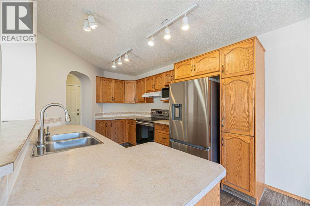 28 Martha's Meadow Place Ne, Calgary, Alberta  T3J 4H6 - Photo 12 - A2268817