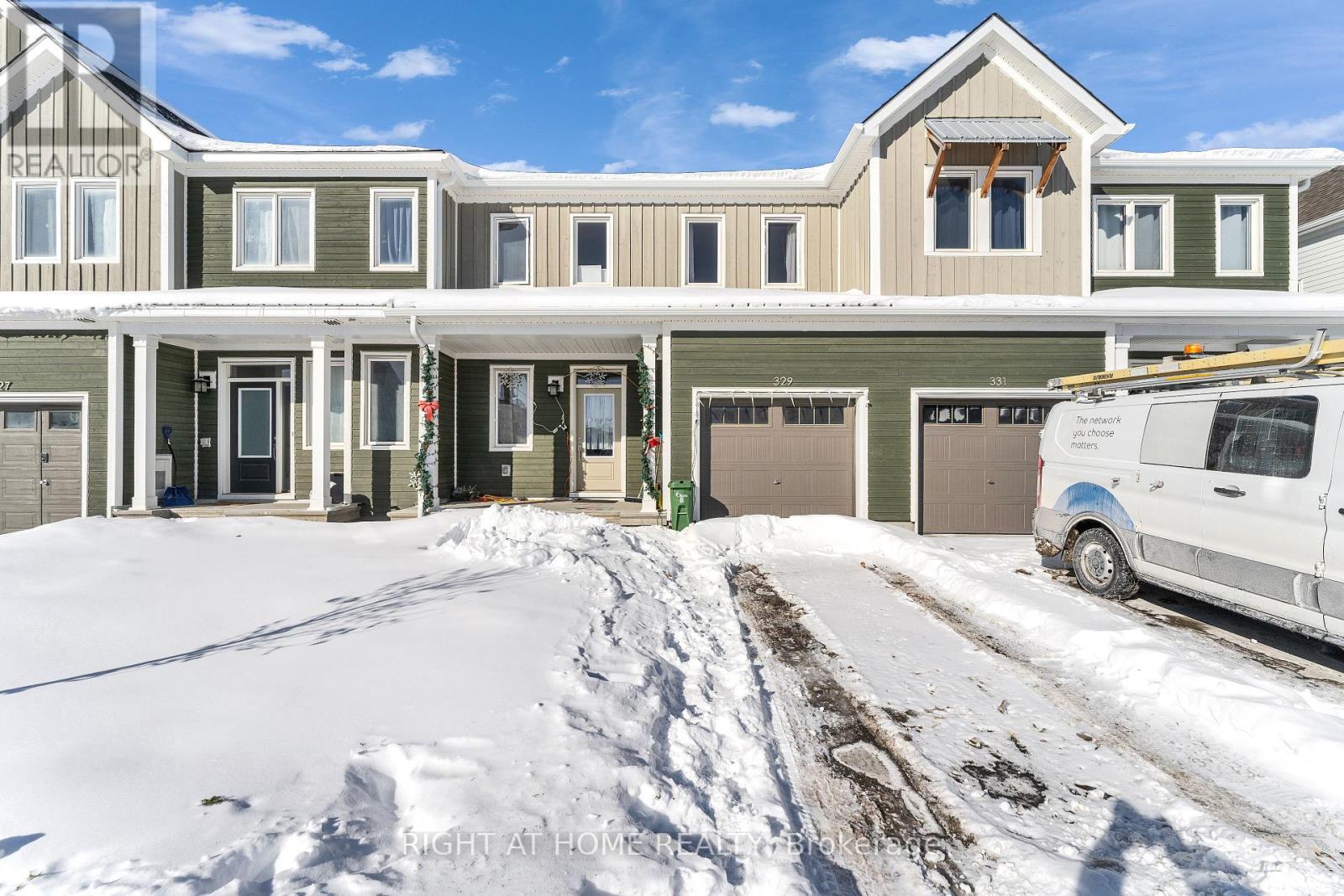 329 TRAMMEL ROAD, Ottawa, Ontario