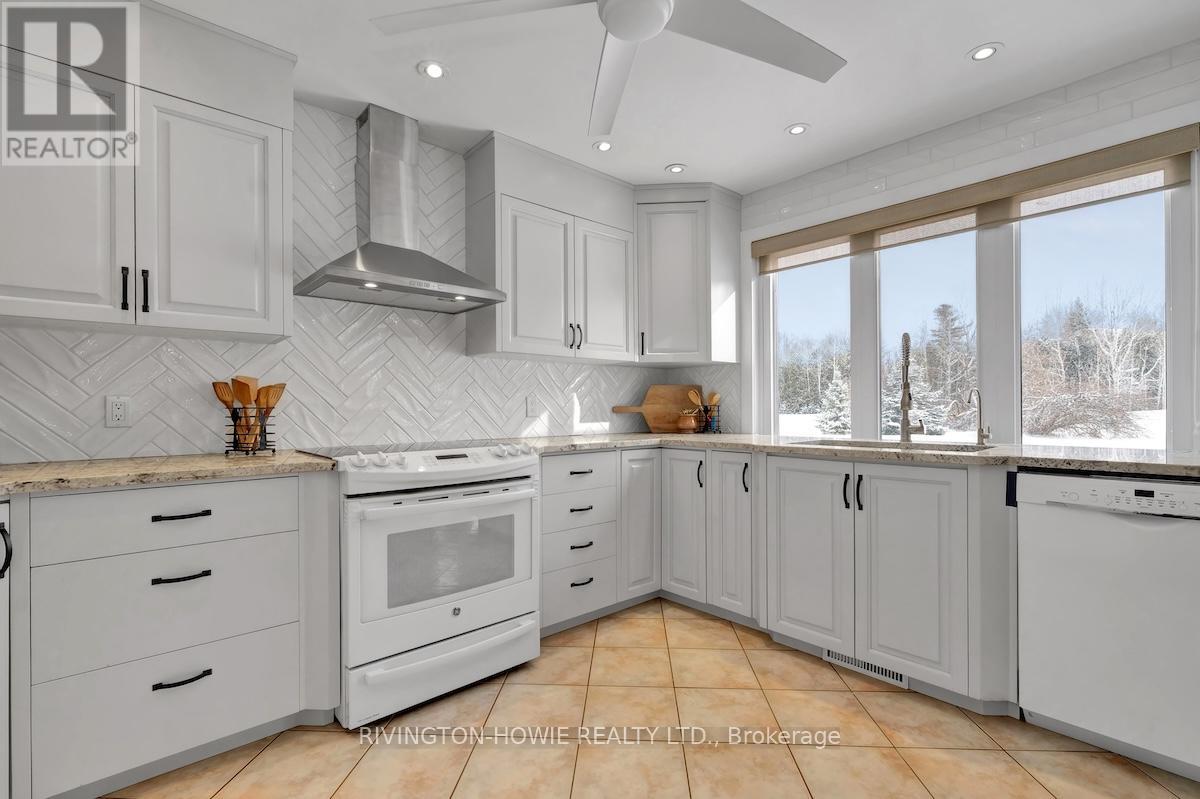 109 Huntley Manor Drive, Ottawa, Ontario K0A 1L0 - Photo 13 - X12734190