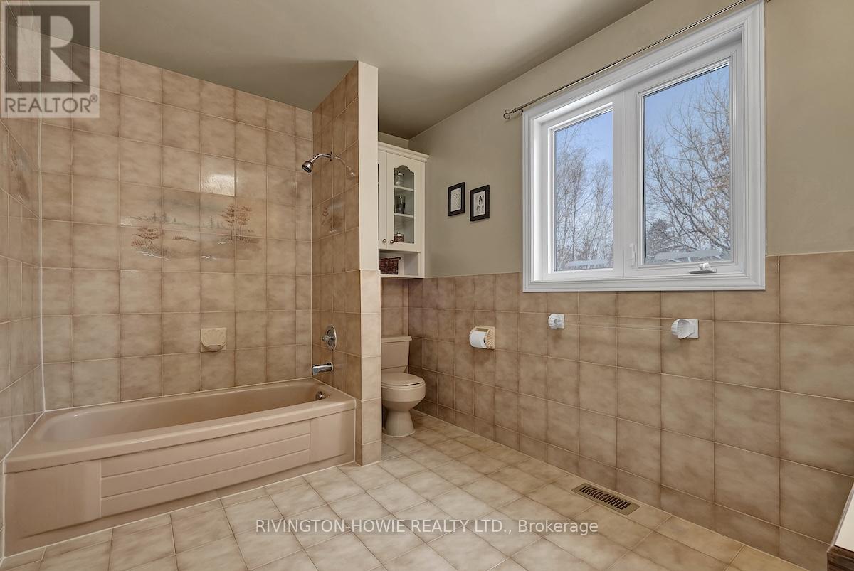 109 Huntley Manor Drive, Ottawa, Ontario K0A 1L0 - Photo 21 - X12734190