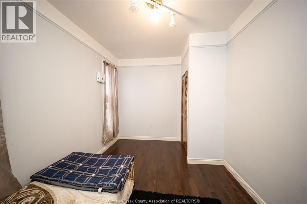 894 University Avenue, Windsor, Ontario  N9A 2Z9 - Photo 28 - 26002049