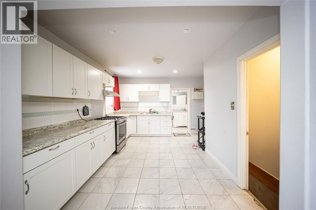 894 University Avenue, Windsor, Ontario  N9A 2Z9 - Photo 23 - 26002049