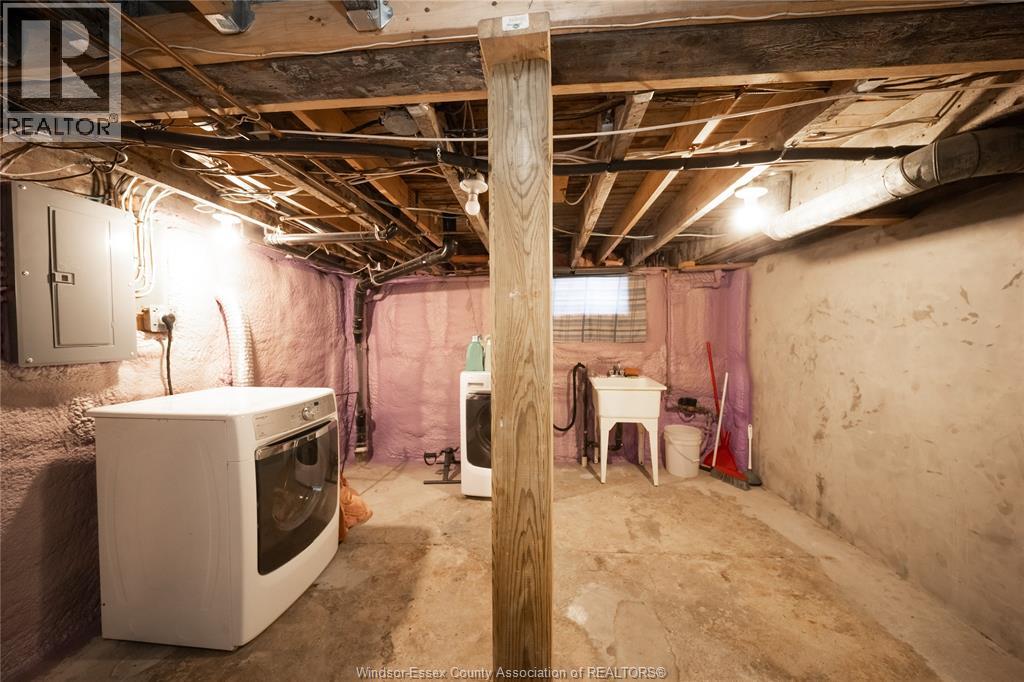 894 University Avenue, Windsor, Ontario  N9A 2Z9 - Photo 34 - 26002049