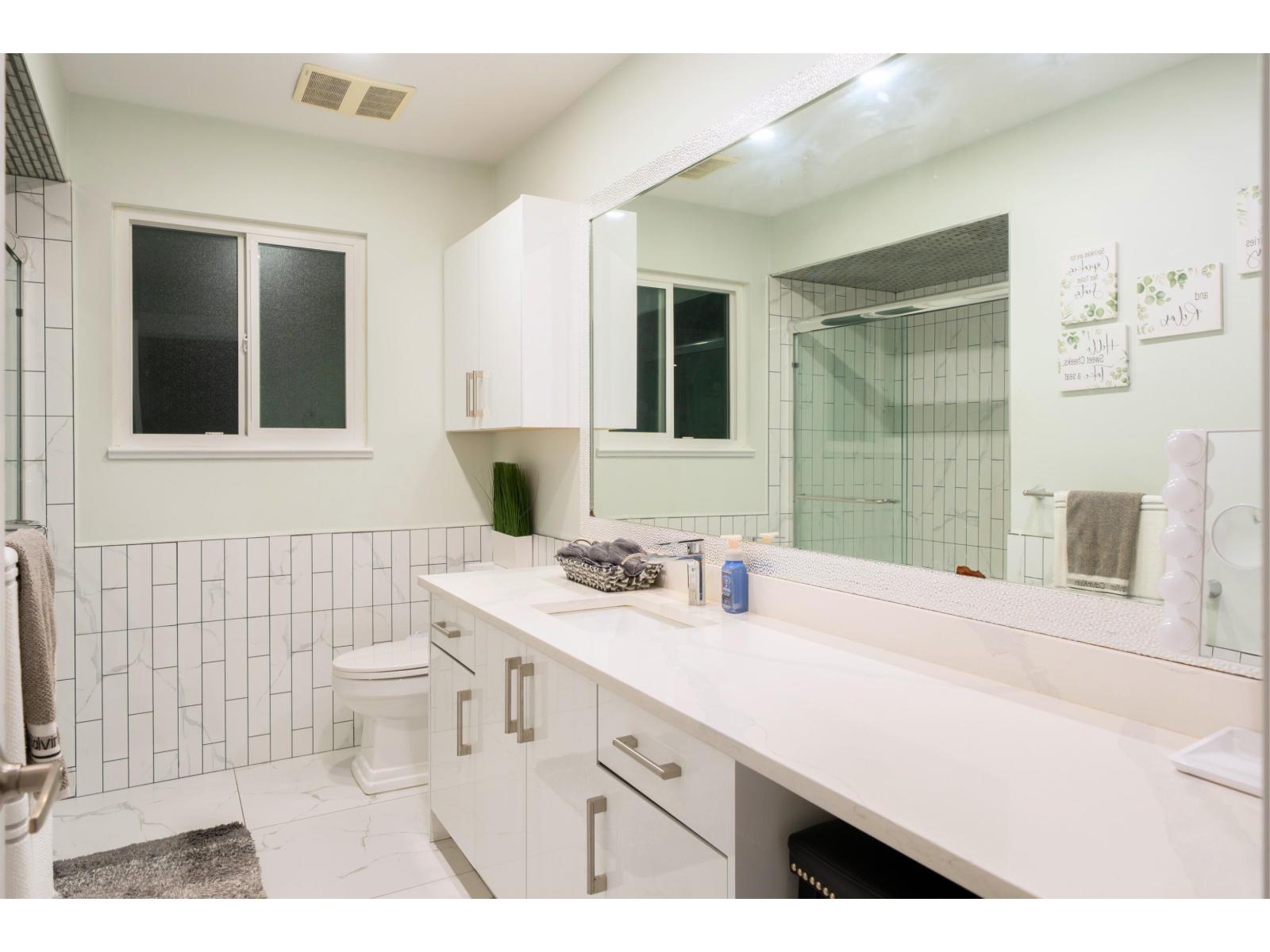 12451 90a Avenue, Surrey, British Columbia  V3V 1C3 - Photo 18 - R3083800