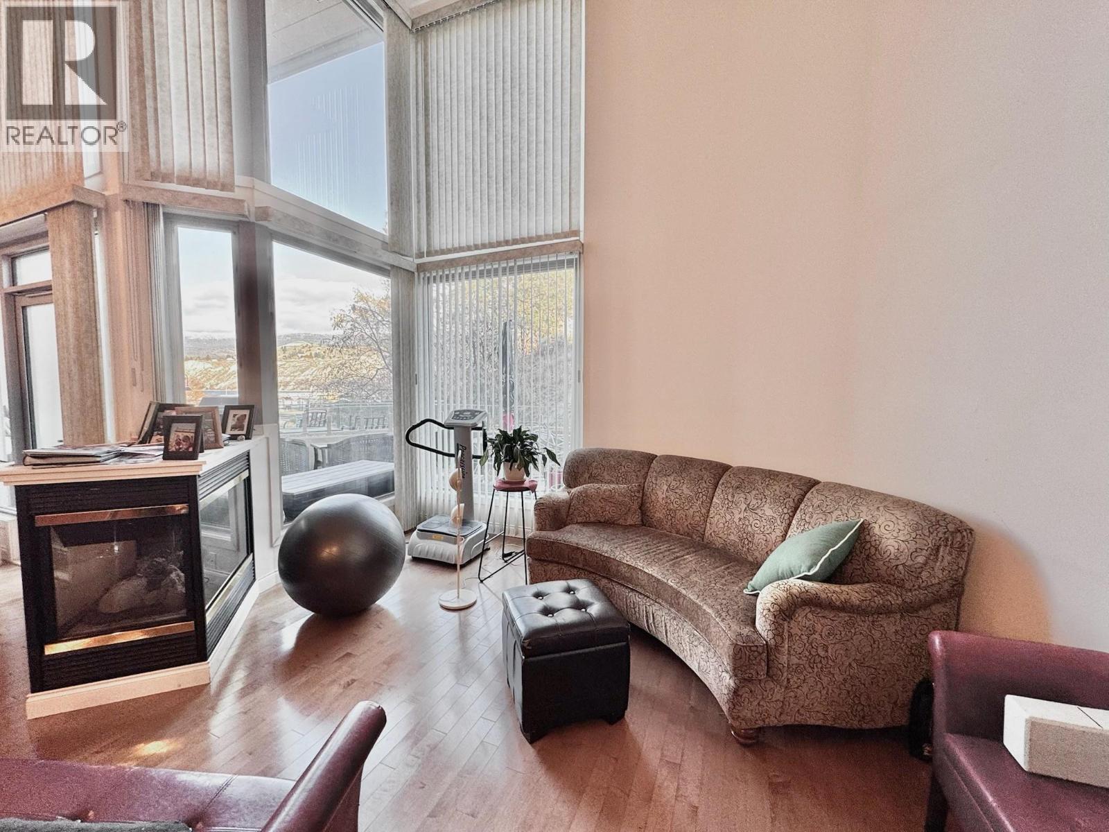 250 Marina Way Unit# 204, Penticton, British Columbia  V2A 1H4 - Photo 6 - 10373992