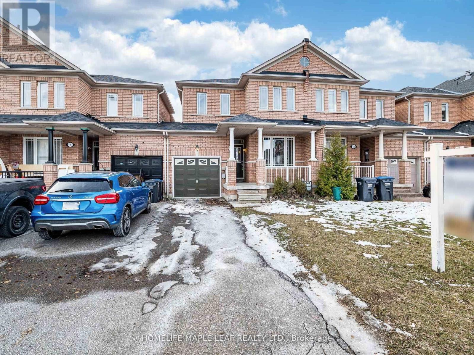 10 Eaglefield Gate, Brampton, Ontario  L7A 3S2 - Photo 2 - W12734156