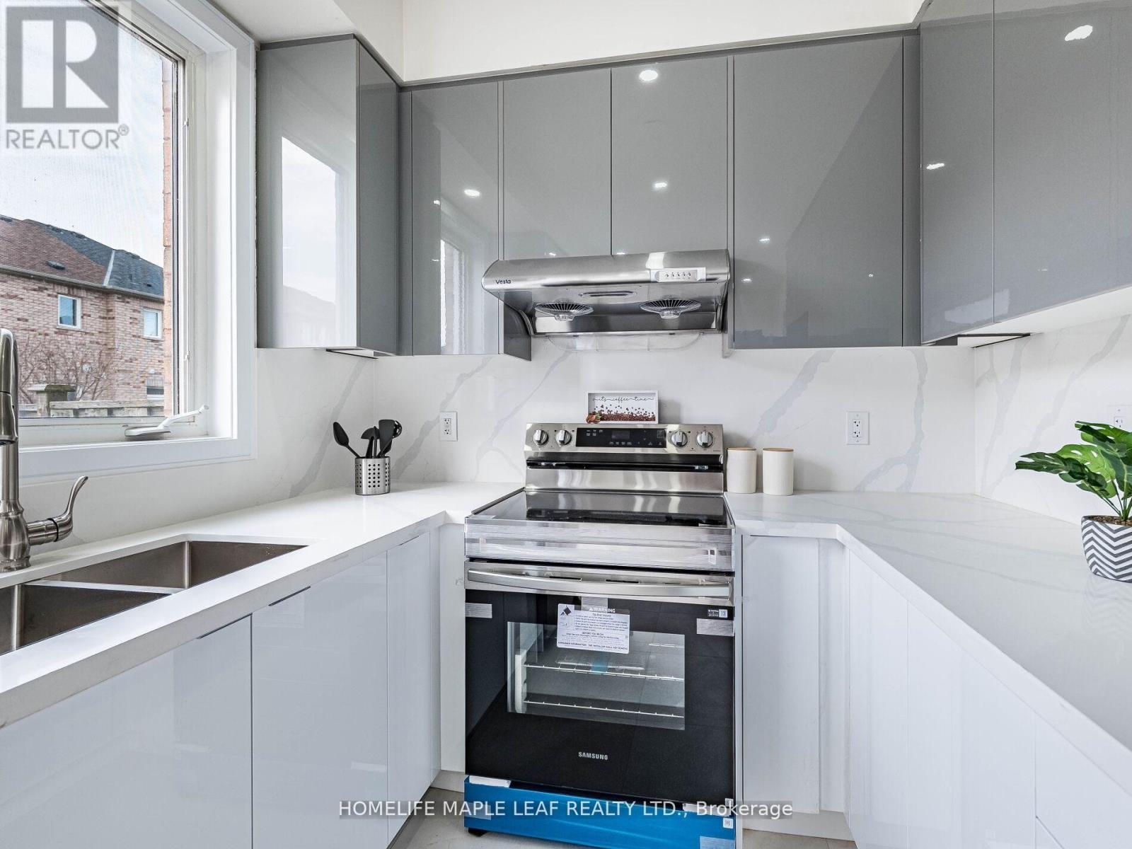 10 Eaglefield Gate, Brampton, Ontario  L7A 3S2 - Photo 22 - W12734156