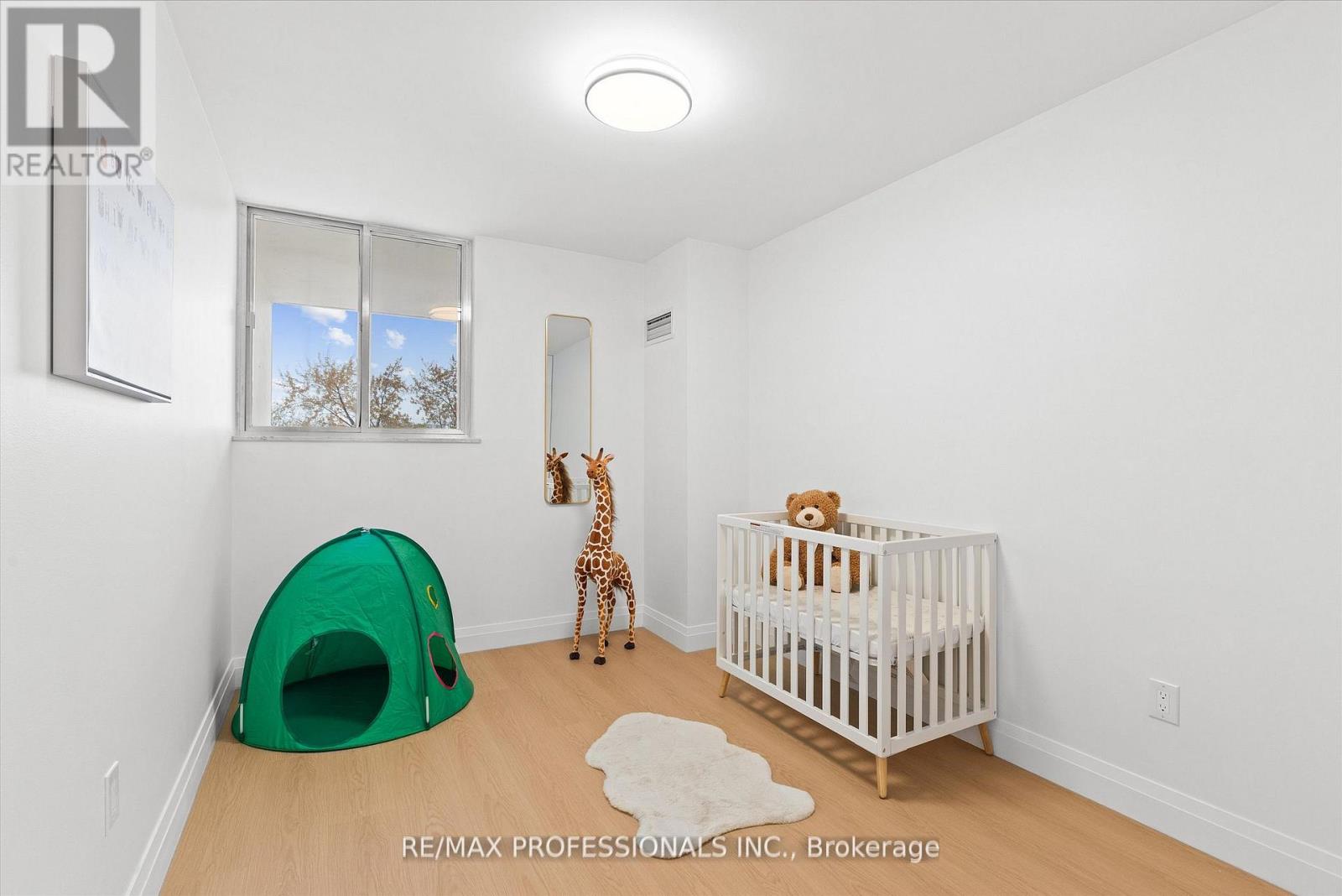 508 - 820 Burnhamthorpe Road, Toronto, Ontario  M9C 4W2 - Photo 17 - W12734158