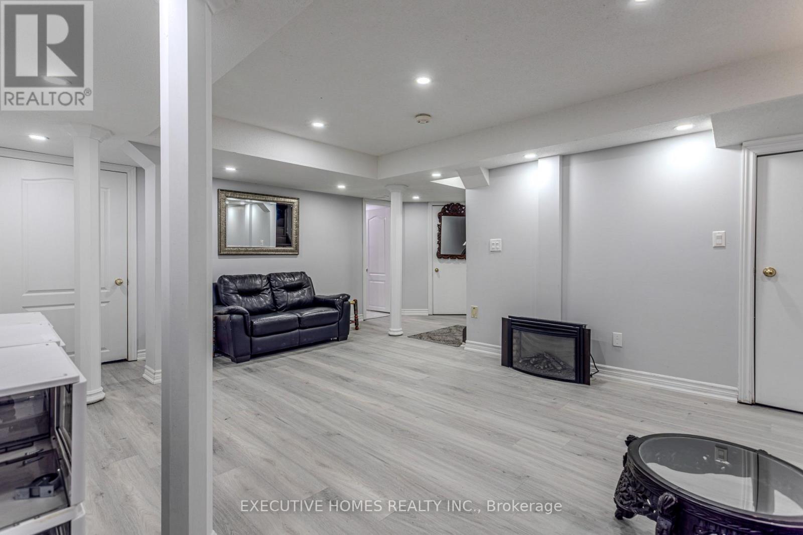 1192 Dream Crest Road, Mississauga, Ontario  L5V 1N7 - Photo 45 - W12734188