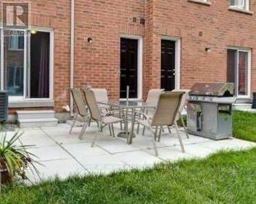 361 Aspendale Crescent, Mississauga, Ontario  L5W 0E7 - Photo 3 - W12734200