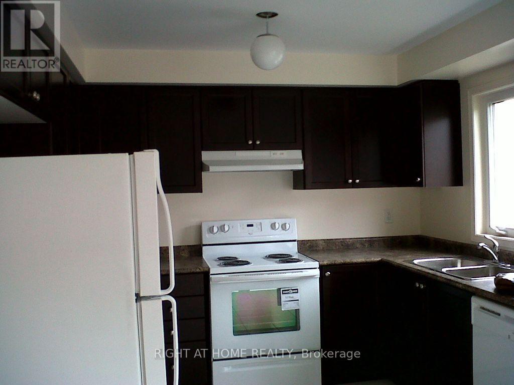 361 Aspendale Crescent, Mississauga, Ontario  L5W 0E7 - Photo 9 - W12734200