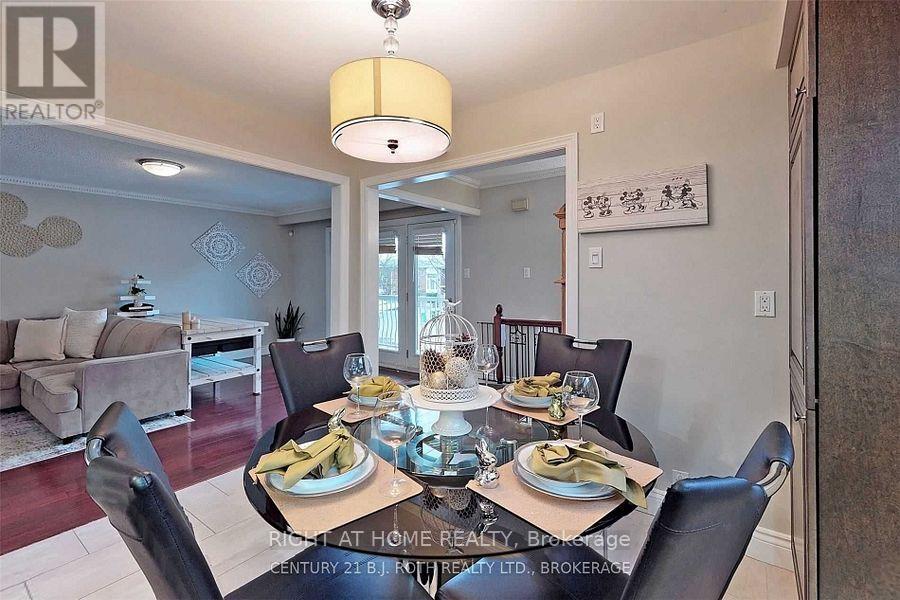 1658 Corkstone Glade, Mississauga, Ontario  L4W 2G1 - Photo 10 - W12734212