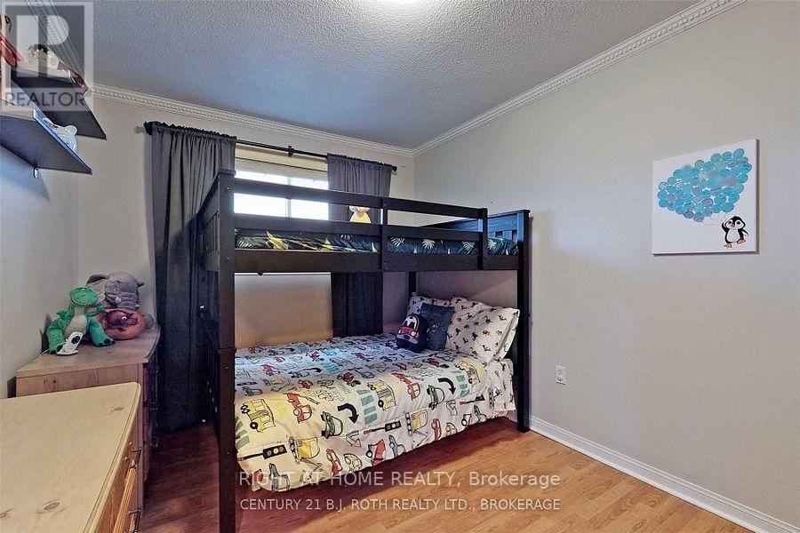 1658 Corkstone Glade, Mississauga, Ontario  L4W 2G1 - Photo 20 - W12734212