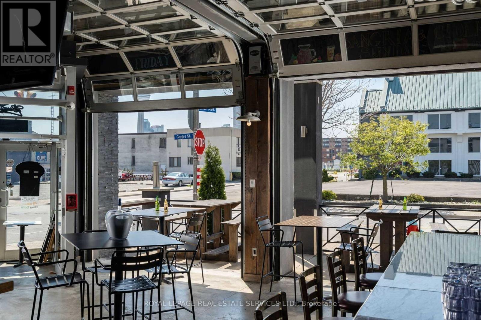 5043 Centre Street, Niagara Falls, Ontario  L2G 3N8 - Photo 12 - X12734154