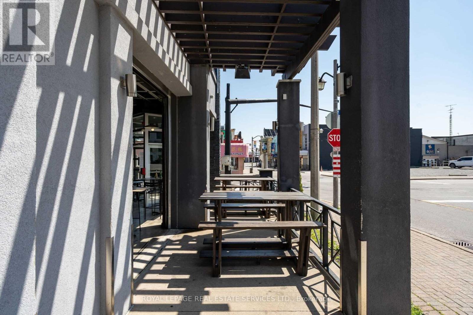 5043 Centre Street, Niagara Falls, Ontario  L2G 3N8 - Photo 13 - X12734154