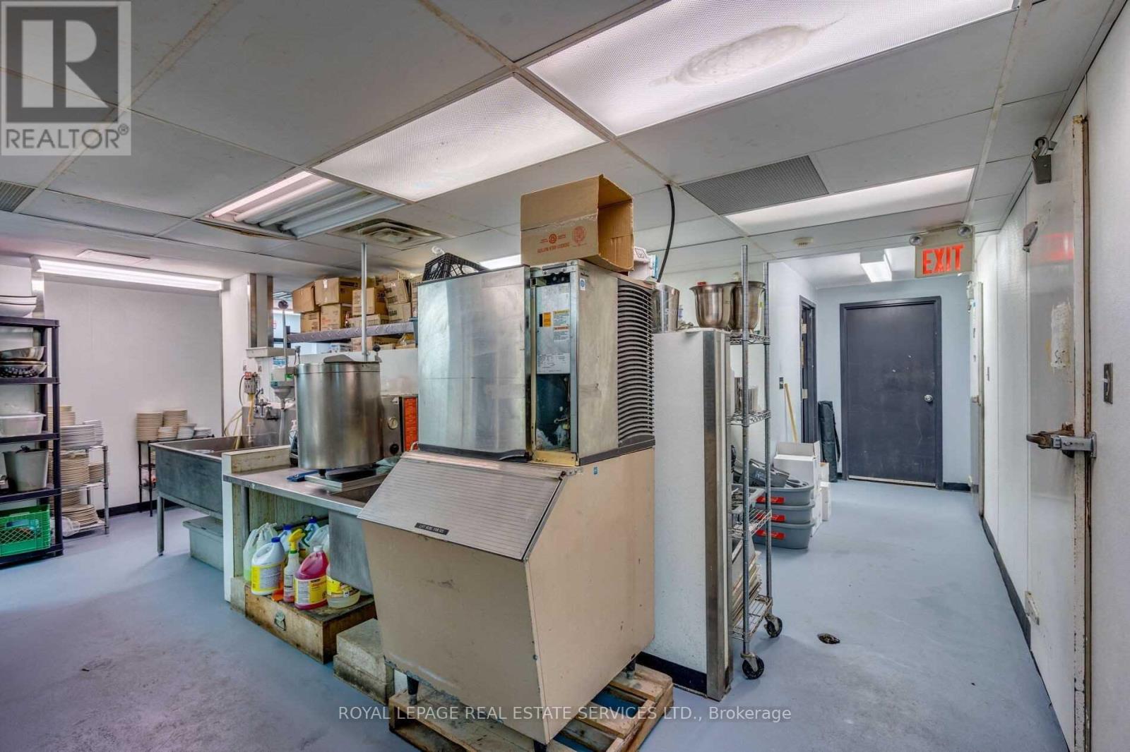 5043 Centre Street, Niagara Falls, Ontario  L2G 3N8 - Photo 29 - X12734154